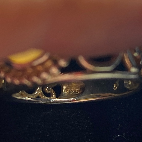 Sterling Silver ring with Mother of Pearl, size 5 - Picture 7 of 7